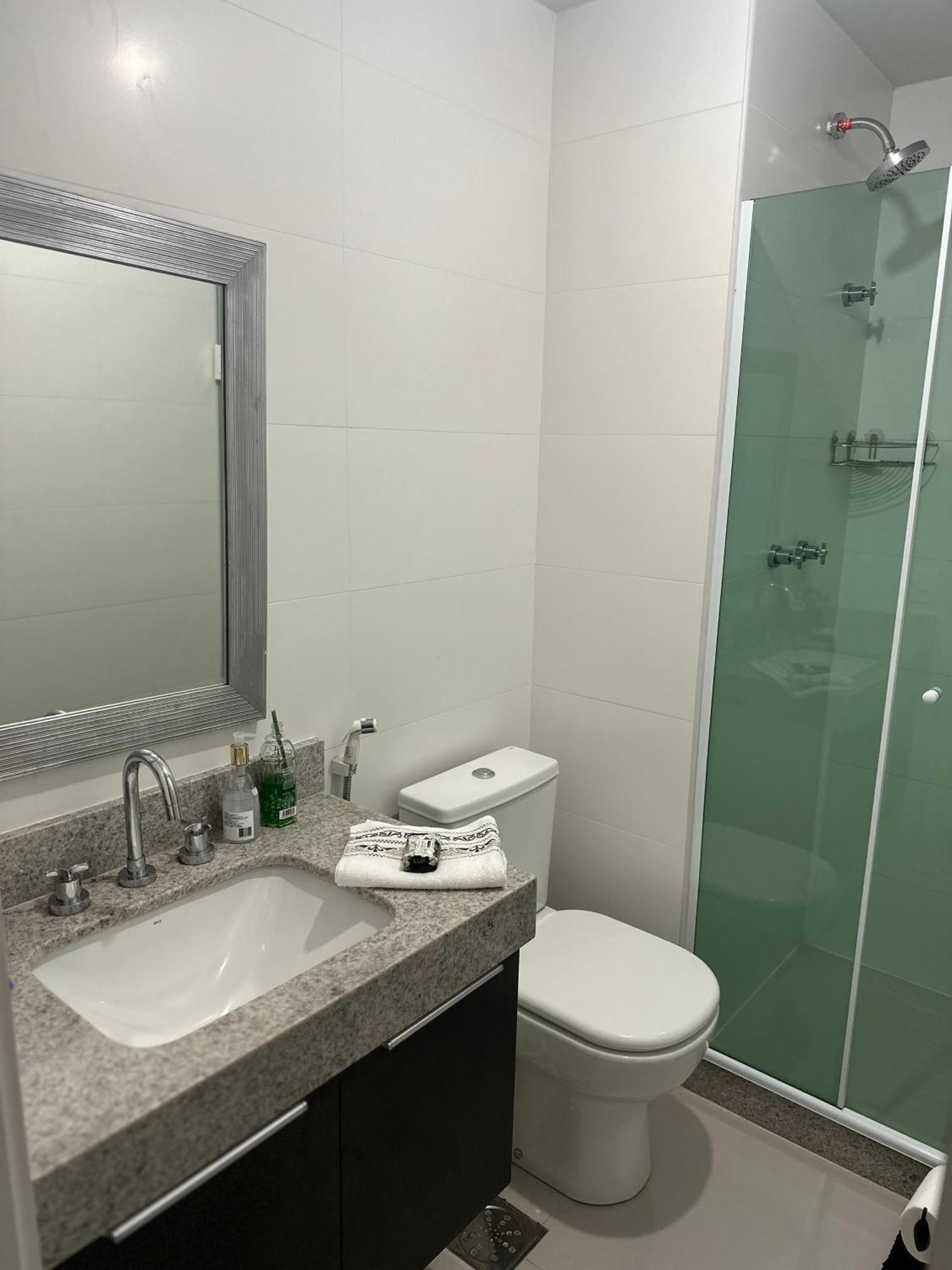 Apartamento No Flamengo, Andar Alto, Super Ventilado, Proximo A Com Varanda Espacosa E Incrivel Vista Do Cristo Redentor Appartement Rio de Janeiro